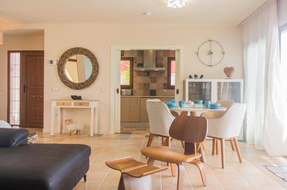 Three-Bedroom Villa in Caleta de Fuste, Antigua