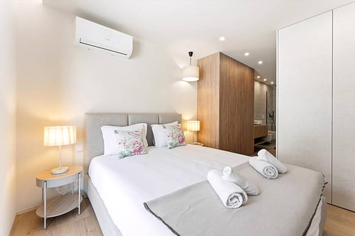 Gîte pour 6 personnes, avec piscine et balcon à Apúlia - 2