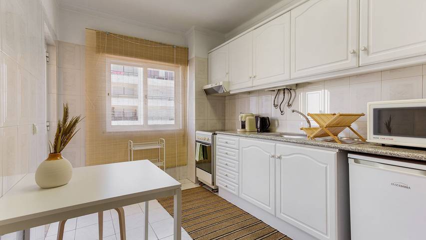 Gîte pour 4 personnes, avec Balcon à Quarteira - 3