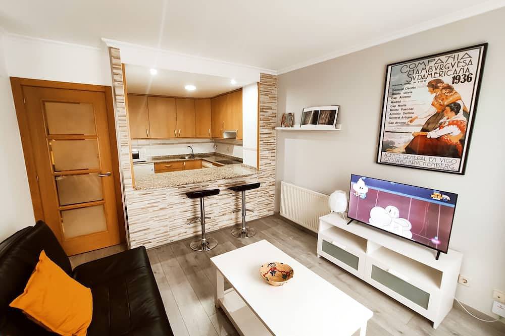 Appartamento intero, Apartment with garage next to the train and bus station. in Santiago di Compostela, Provincia della Coruña