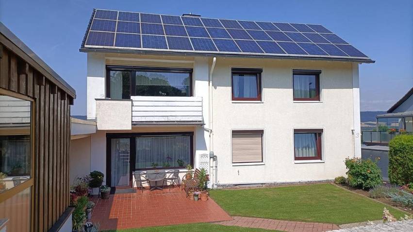 Ferienwohnung für 5 Personen, mit Balkon und Terrasse sowie Garten und Seeblick in Rinteln