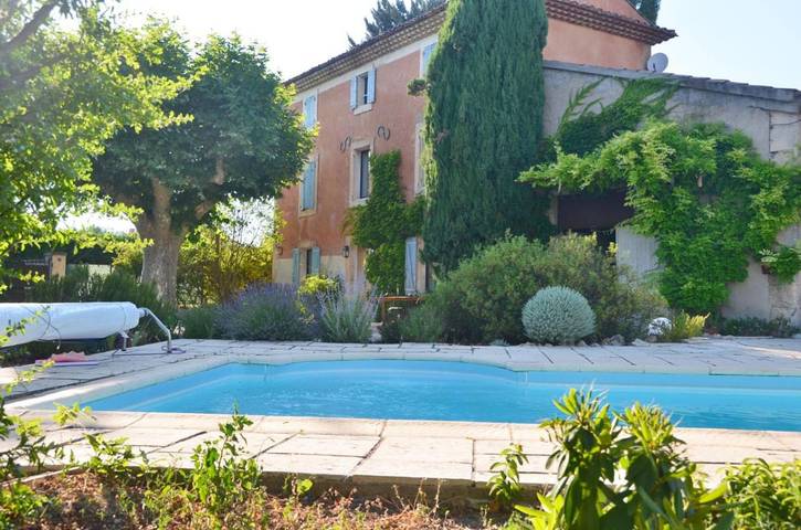 Chambre d’hôte pour 2 personnes, avec Terrasse et Jardin ainsi que Piscine et Vue