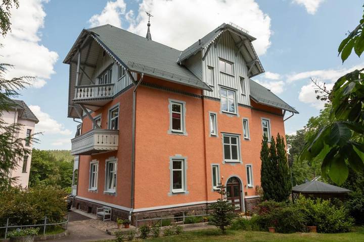 Ferienwohnung für 4 Personen, mit Balkon und Garten sowie Sauna in Georgenthal