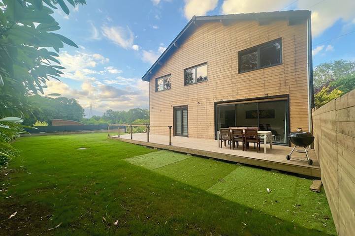 Location de vacances pour 10 personnes, avec jacuzzi à Chalifert