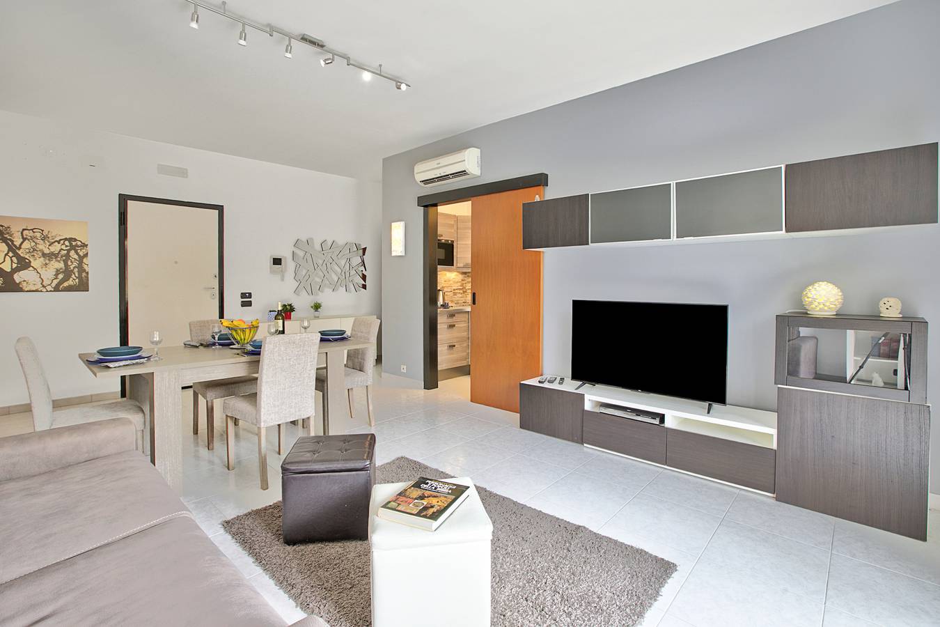 Apartamento entero, Monopoli Beach House 200 m from the sea in Cala Porto Rosso (Monopoli), Monopoli