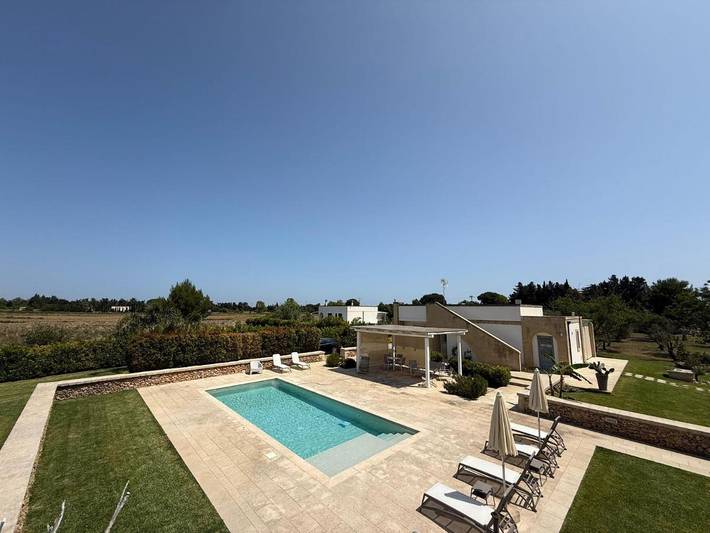 Casa vacanza per 6 persone, con piscina e giardino nonché terrazza in Torre Saracena