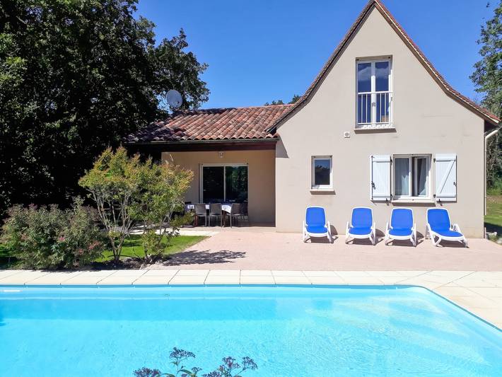 Location de vacances pour 8 personnes à Loubressac