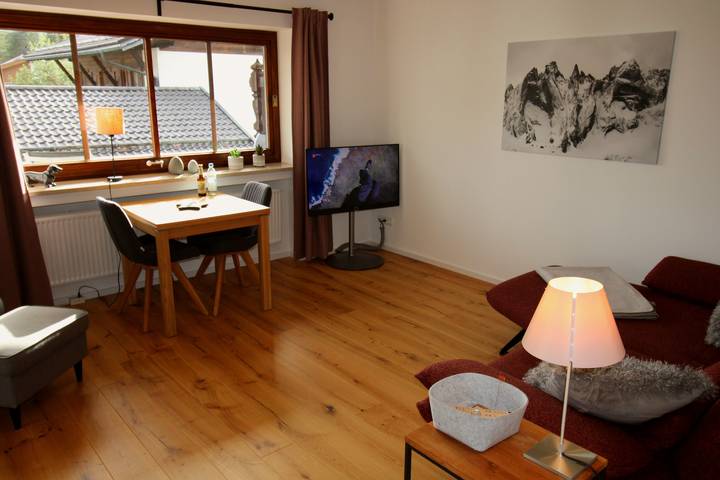 Ferienwohnung für 2 Personen, mit Balkon und Ausblick in Krün - 2