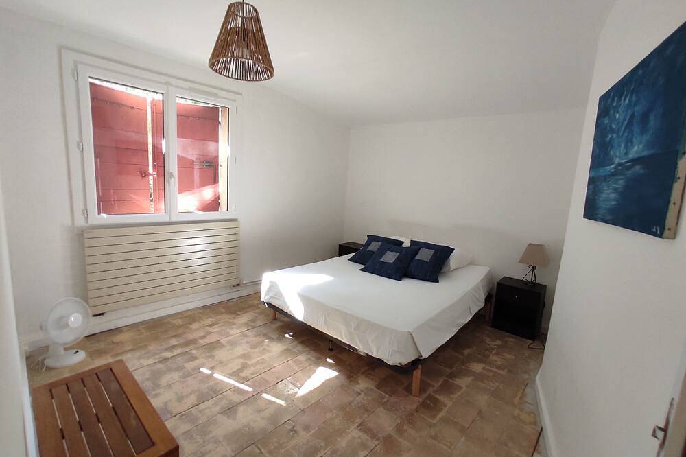 Tourre Blanc Farm in Lambesc, Region de Aix-en-Provence