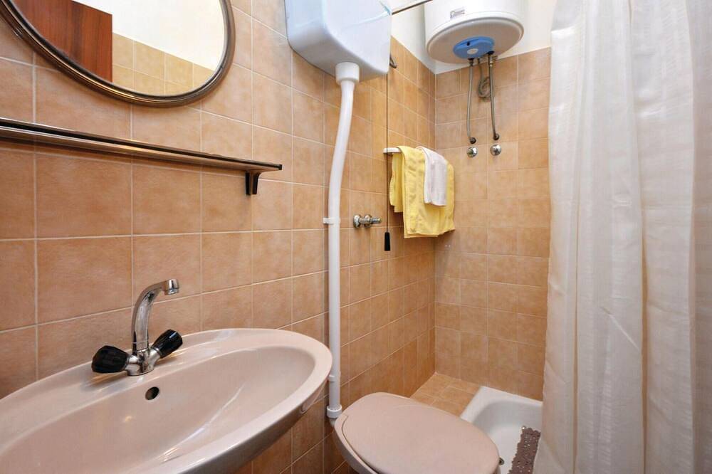 Entire apartment, Stunning apartment in Jelsa with Wifi in Jelsa, Hvar