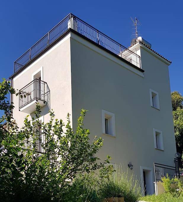 Casa vacanza per 4 persone, con Terrazza e Giardino nonché Panorama a Guardiagrele