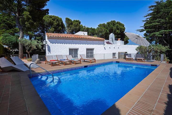 Casa rural para 10 personas, con Jardín en Llansá