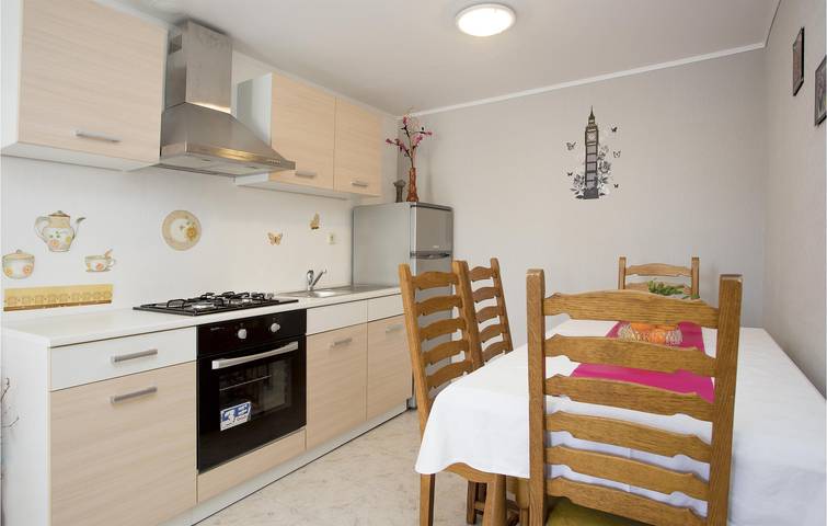 Ferienwohnung für 4 Personen, mit Terrasse in Rijeka - 2