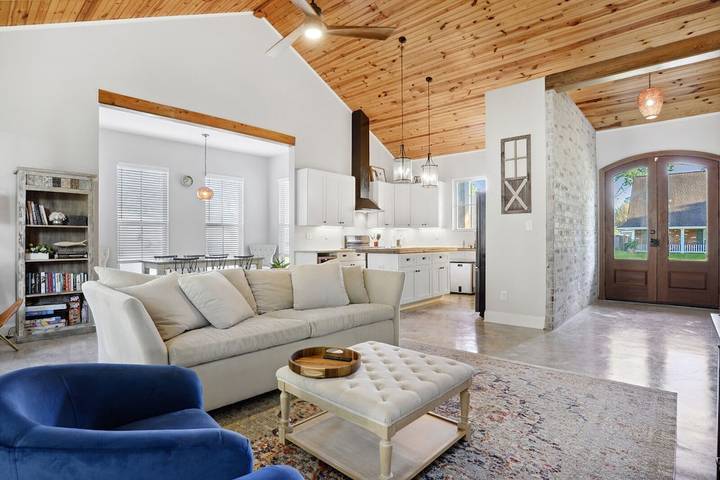 Vacation rental for 7 people, with yard and terrace, with pets in Baton Rouge