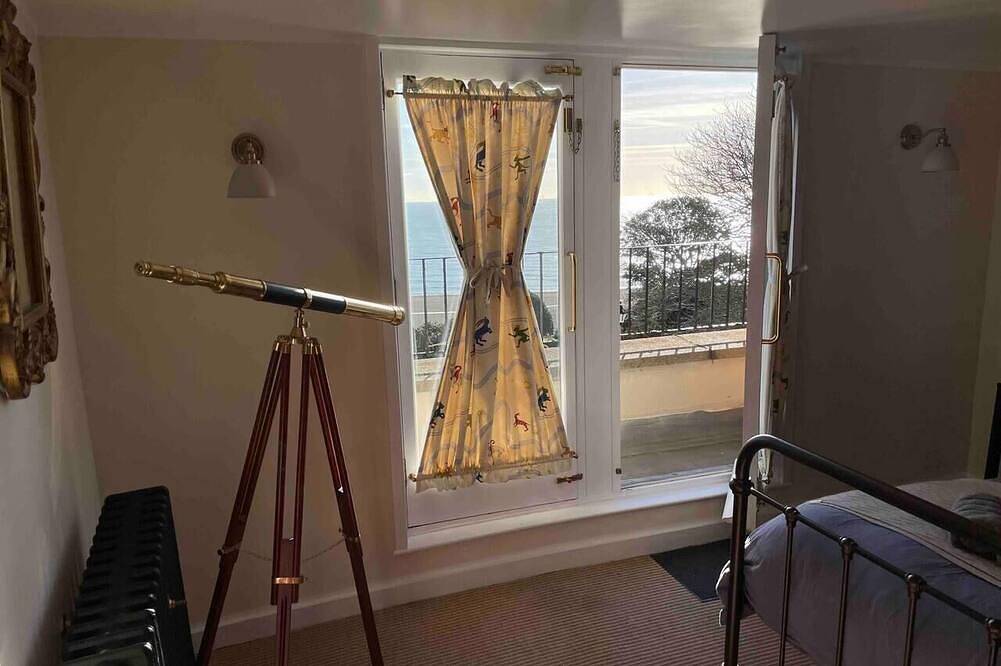 Entire apartment, The Turret - The best view in folkestone in Folkestone, Kent