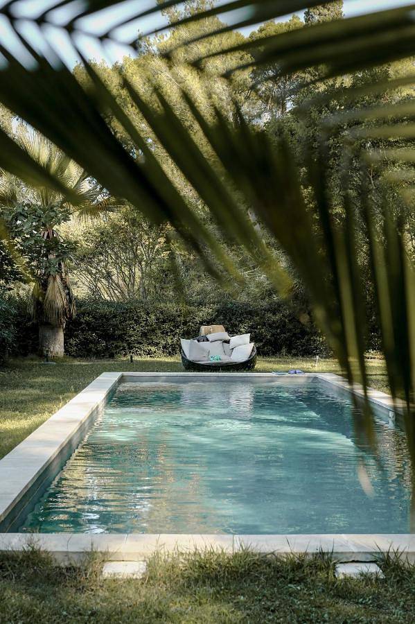 Maison d’hôte pour 2 personnes, avec vue et piscine ainsi que terrasse et jardin, animaux acceptés