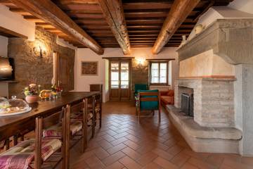 Villa for 14 People in Cortona, Arezzo Province, Photo 4