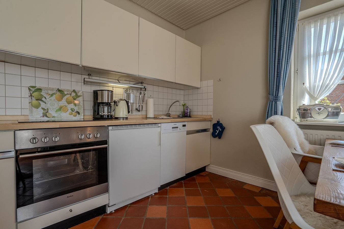 Ganze Wohnung, Gemütliches Appartement "Diedrichsen 1" mit Terrasse und Strandnähe in List in List (Sylt), Sylt