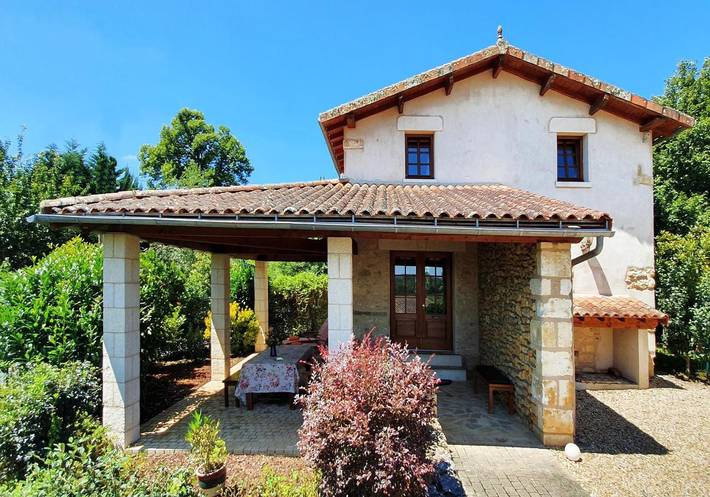 Location de vacances pour 4 personnes, avec jardin ainsi que piscine et vue à Saint-Jean-de-Côle - 2