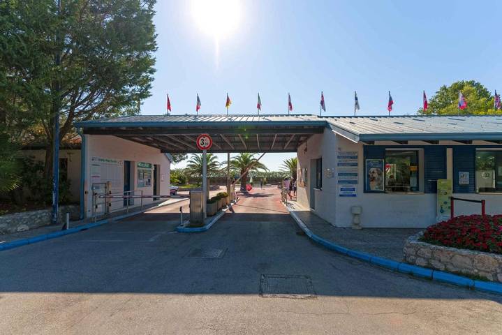 Villaggio vacanza per 4 persone, con sauna e terrazza nonché piscina in Friuli-Venezia Giulia