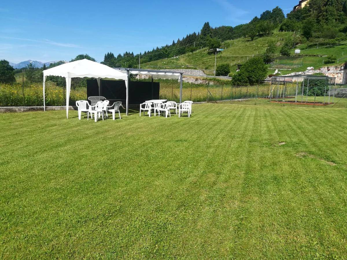 Apartamento inteiro, Two-Bedroom Apartment in Roana, Vicenza (província)