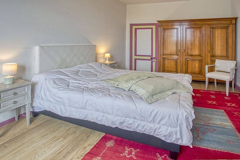 Maison 350 m Centre, Chambres Calmes, Spacieuses in Angoulême, Charente