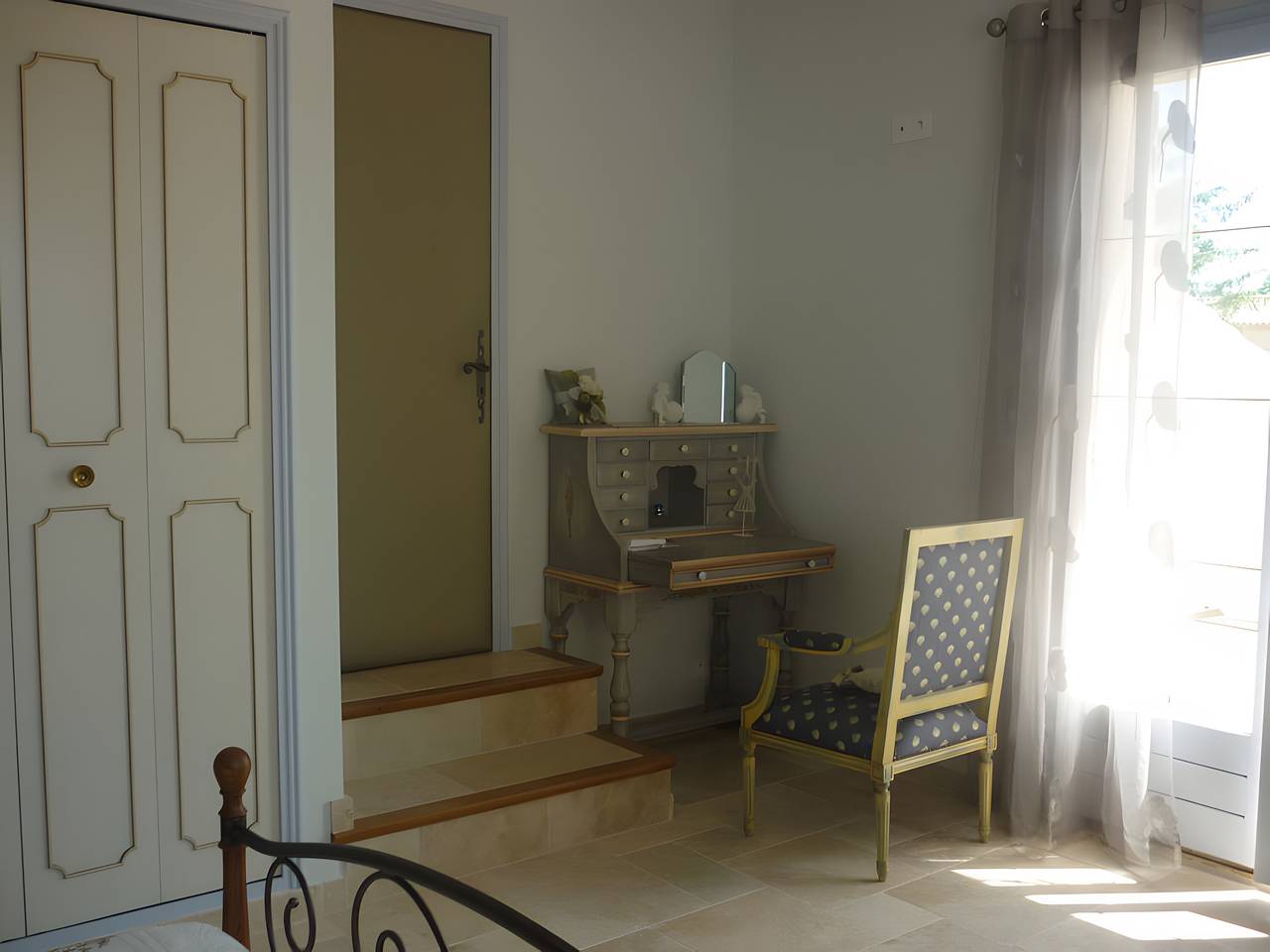 Chambre « Marcel Pagnol », La Bastide des Mereuilles avec terrasse privée, Wi-Fi et climatisation in Orange, Vaucluse
