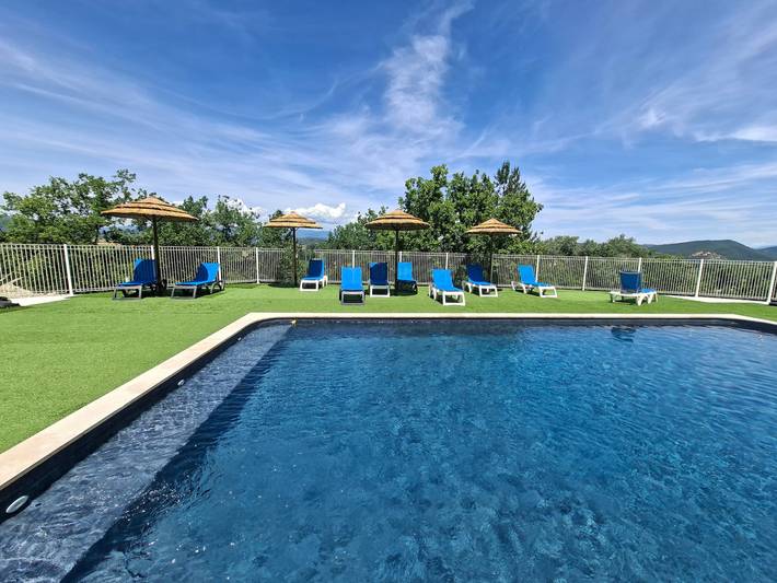 Location de vacances pour 4 personnes, avec Jardin à Dauphin (homonymie)