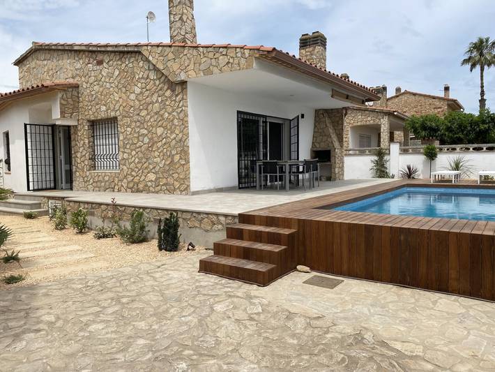 Casa rural para 7 personas, con Terraza y Jardín en Ventalló - 3