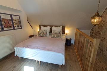 Chambre d’hôte pour 2 personnes, avec jacuzzi et jardin ainsi que terrasse et piscine à Octeville-sur-Mer