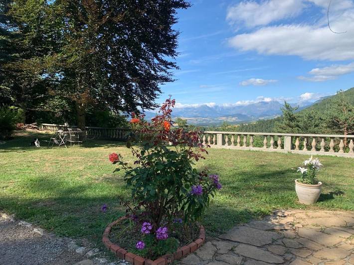Chambre d’hôte pour 2 personnes, avec piscine ainsi que jardin et terrasse dans l' Isère - 2