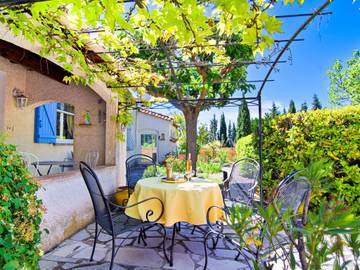 Gîte pour 8 personnes, avec terrasse et jardin à Moissac-Bellevue