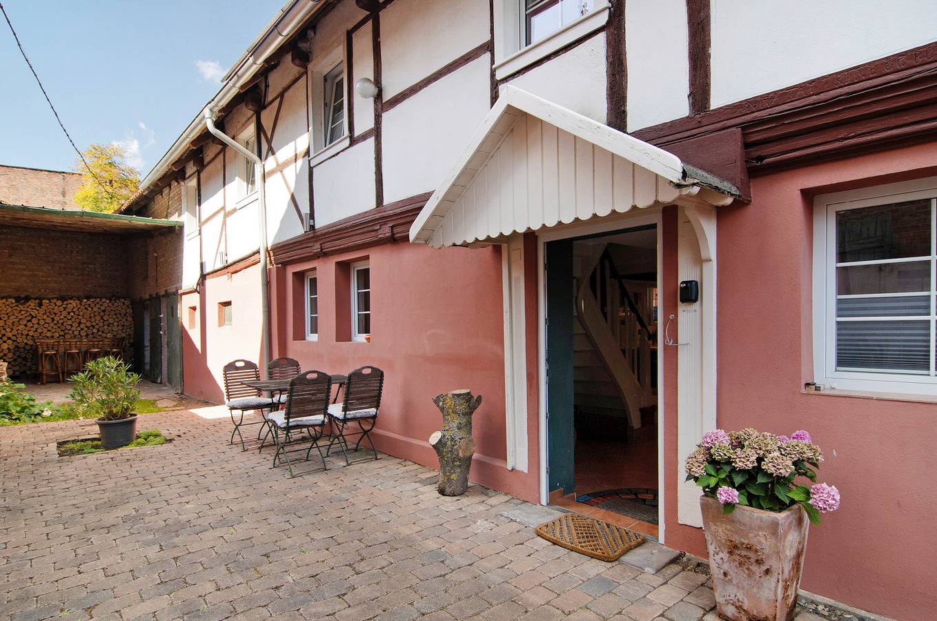 Apartamento entero, Apartamento 'Art-' con terraza privada y Wi-Fi in Beierstedt, Región de Brunswick
