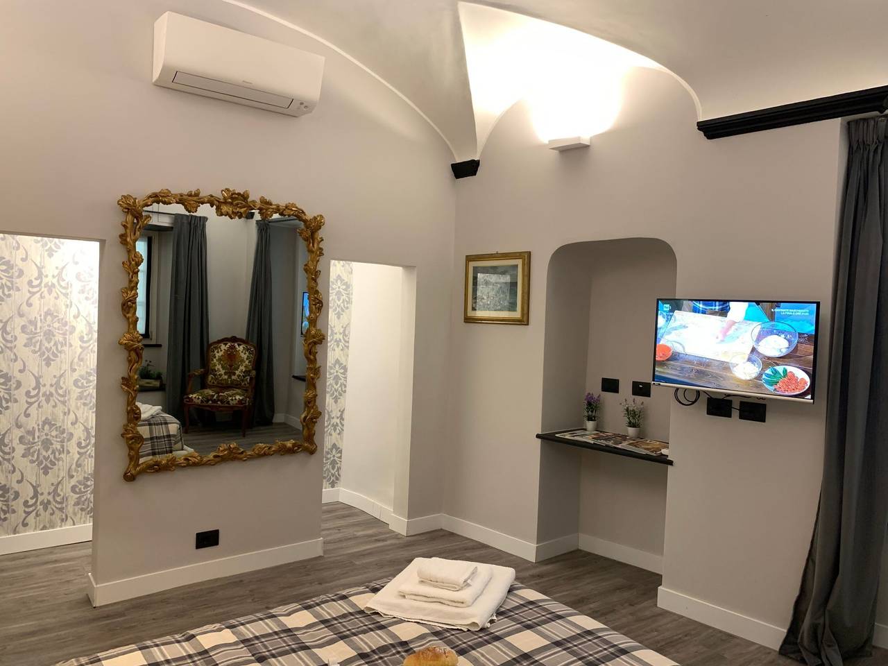 Appartamento intero, La Casa di Titta' Ferienwohnung in Genova (Città), Genoa