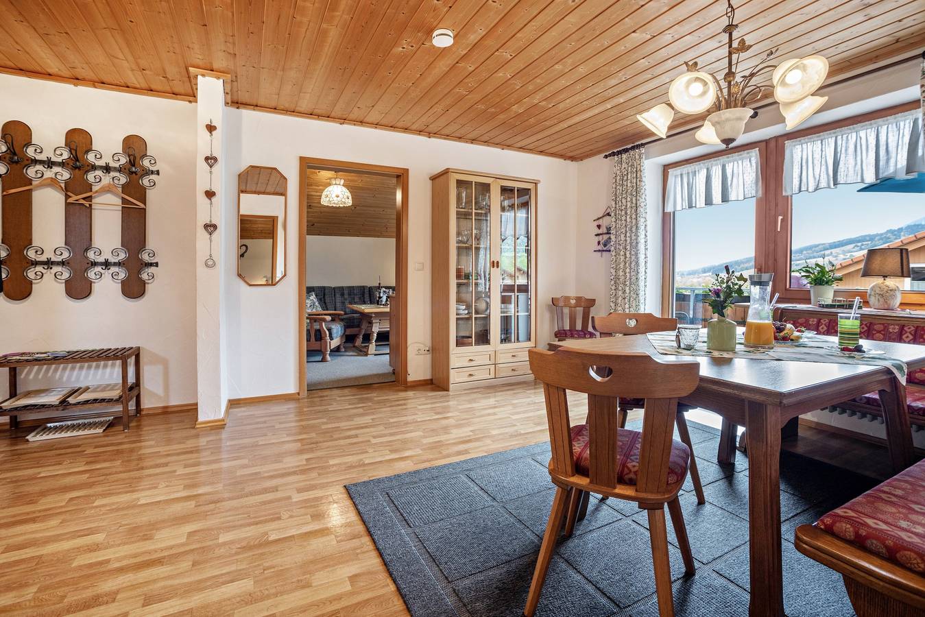 Appartement 'Erd - Reuterwanne' met Uitzicht op de Bergen, Gedeelde Tuin en Wi-Fi, foto 10