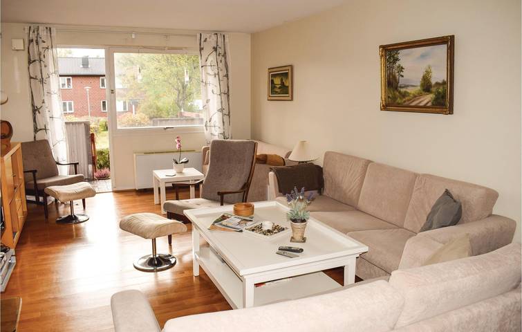 Ganze Ferienwohnung, Ferienwohnung für 5 Personen mit Garten in Hylte, Halland