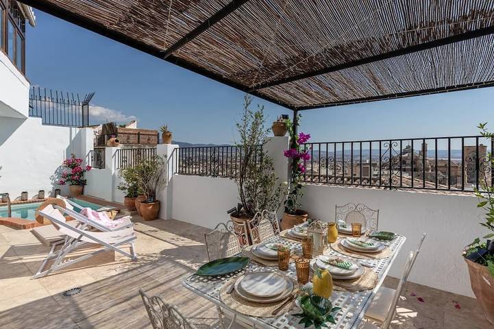Casa rural para 4 personas, con jardín y balcón en Granada