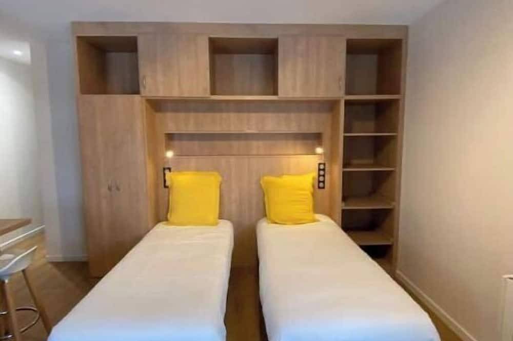 Ganze Wohnung, Apparthôtel au Bord du lac Chambon in Chambon-sur-Lac, Regionaler Naturpark Volcans d'Auvergne