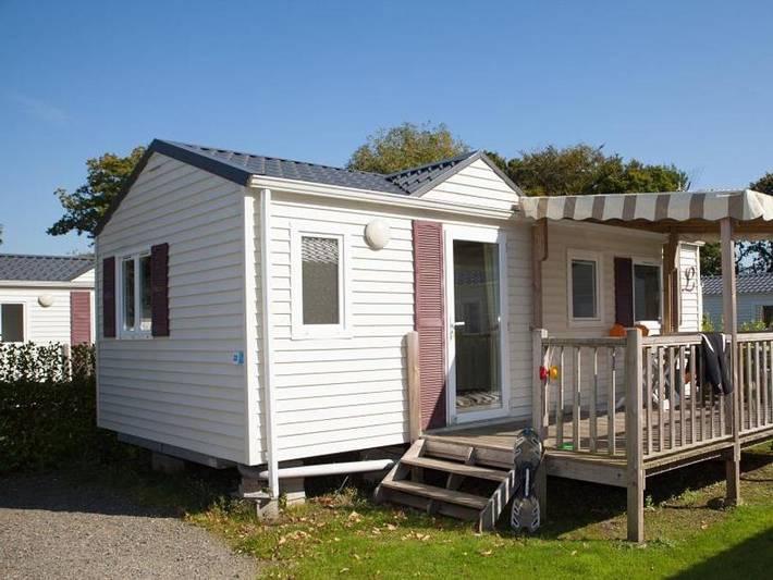 Camping pour 4 personnes, avec Terrasse et Bassin pour enfant en Cotes-d'Armor