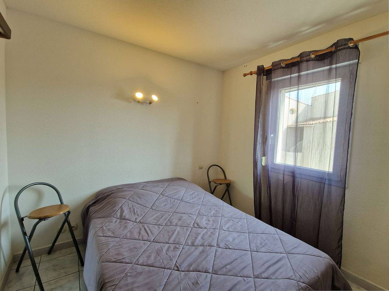 Apartamento entero, Apartamento cerca del mar con terraza, estacionamiento, admite mascotas in Marseillan-Plage, Marseillan