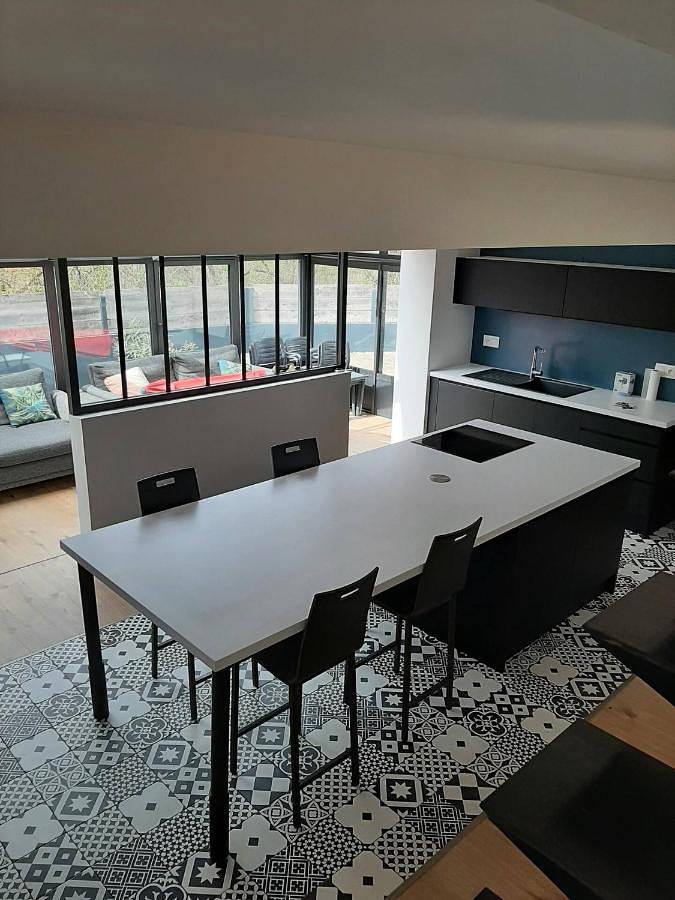 Location de vacances pour 8 personnes, avec jardin ainsi que piscine et terrasse à Beauzelle - 3