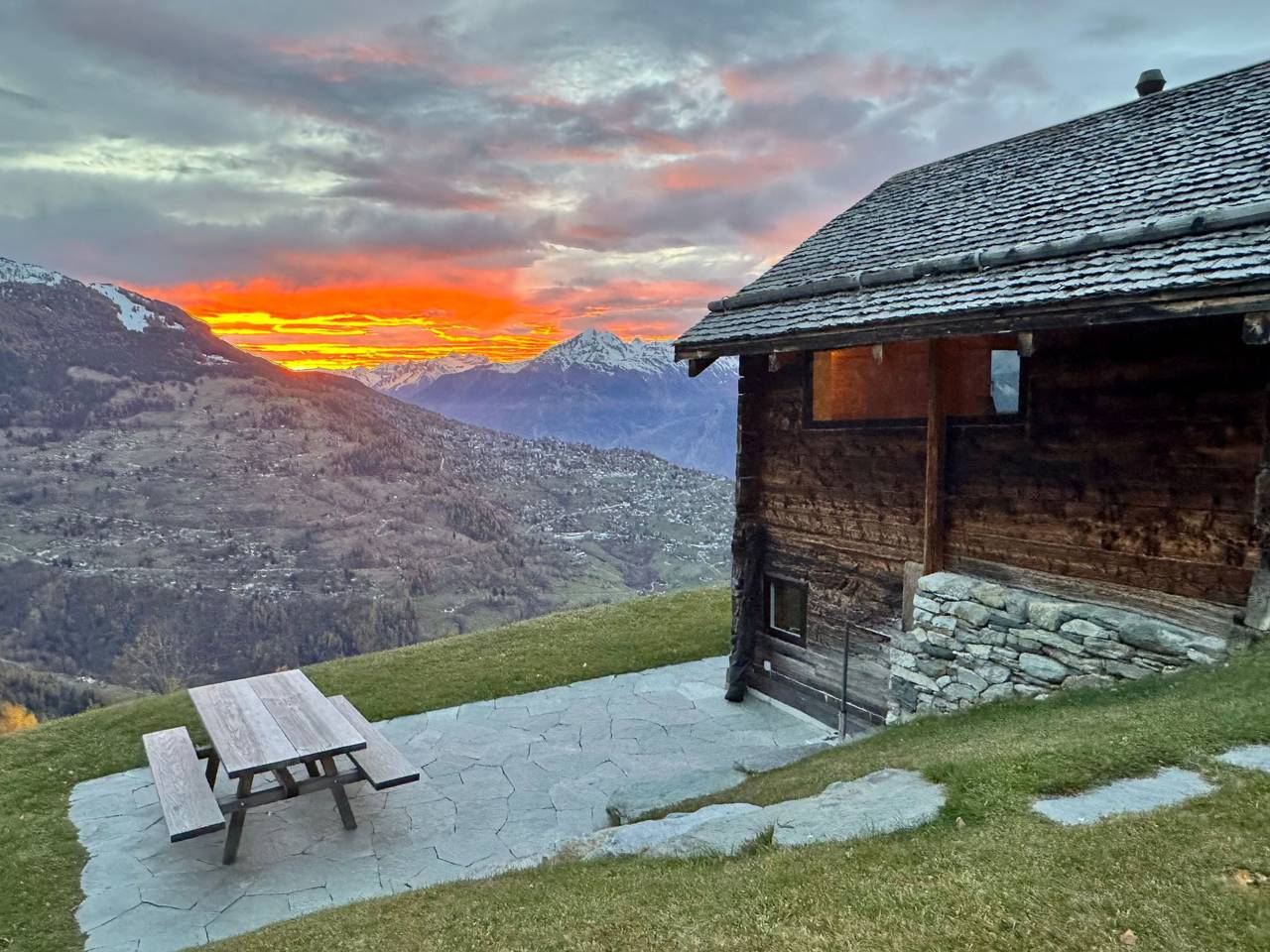 Alm Mayen im Wallis von 1904 in Nendaz, Walliser Alpen