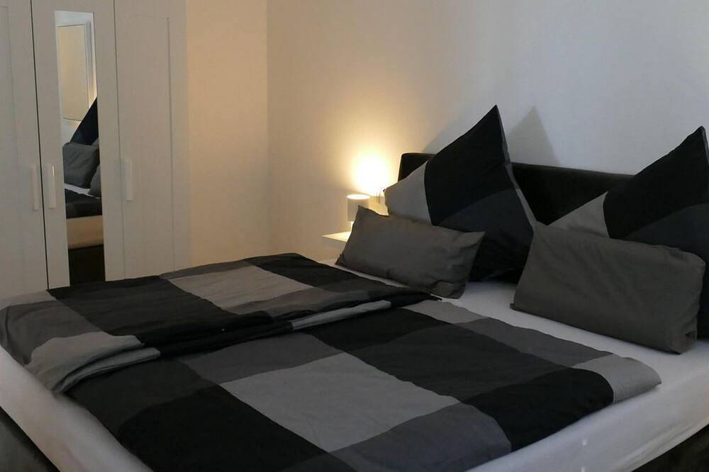 Ganze Wohnung, Penthousewohnung am Park - Appartement/Fewo, Dusche oder Bad, Wc, 2 Schlafräu in Emmelshausen, Hunsrück