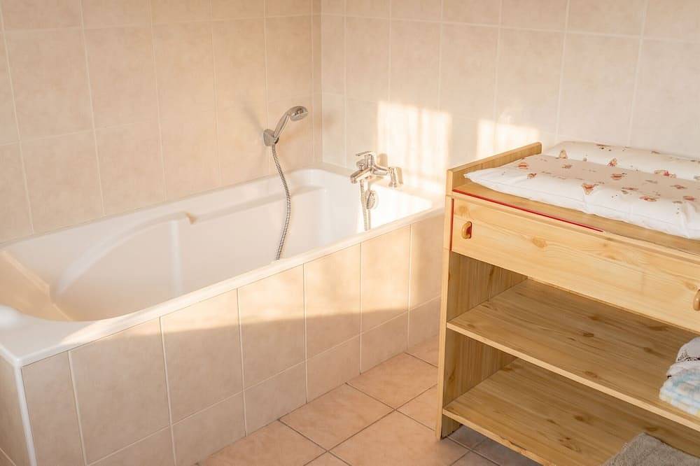 Homerez - Maison à Puycelsi avec piscine in Puycelsi, Région d'Albi