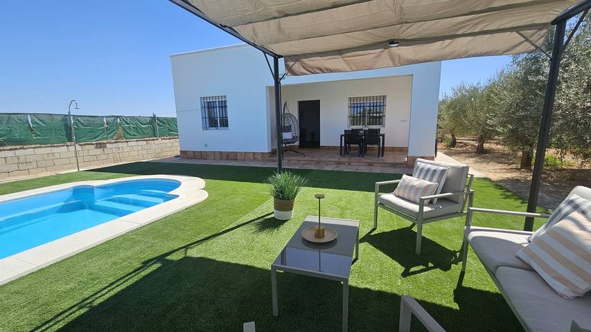 Country House 'Casa Rural Alma Del Olivar' with Private Pool, Wi-Fi and Air Conditioning in Marchena, Sevilla Province