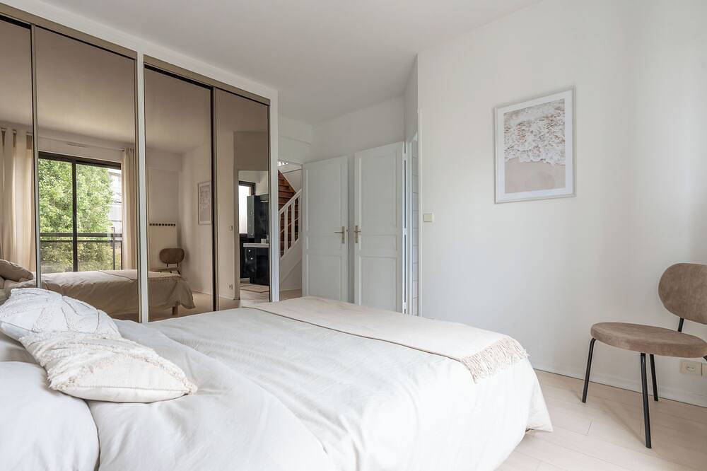 Apartamento entero, East Paris rooftop apartment in Saint-Maur-des-Fossés, Valle del Marne