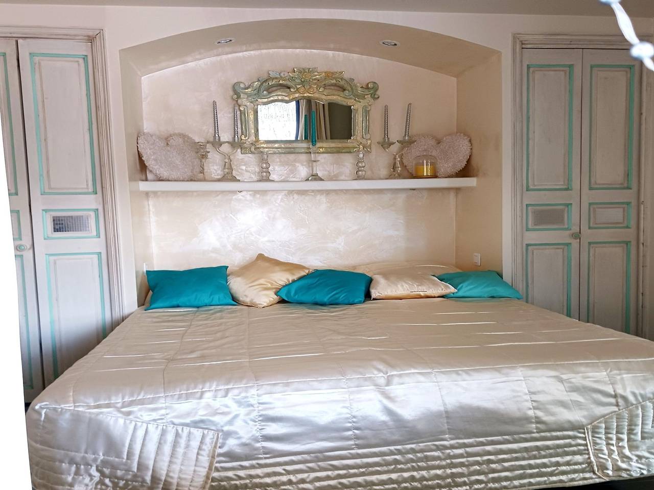 Village House in France with Private Pool in Bagnols-en-Forêt, Costa mediterránea (Francia)