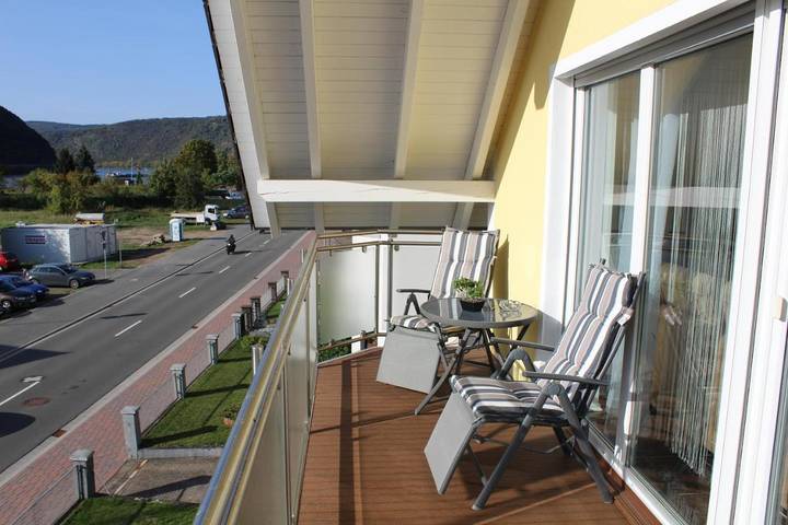 Ferienwohnung für 6 Personen, mit Ausblick und Balkon in Kamp-Bornhofen - 2