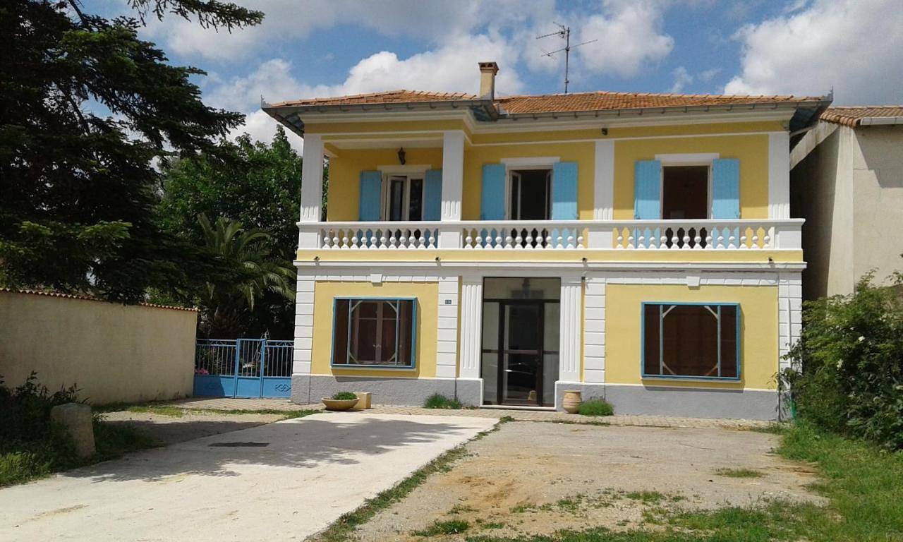 Appartement entier, Apartment - Ground Floor in Lunel-Viel, Côte méditerranéenne (France)