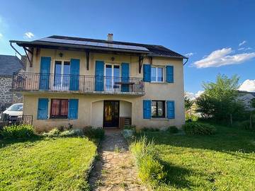 Gîte pour 6 personnes, avec balcon à Cézens